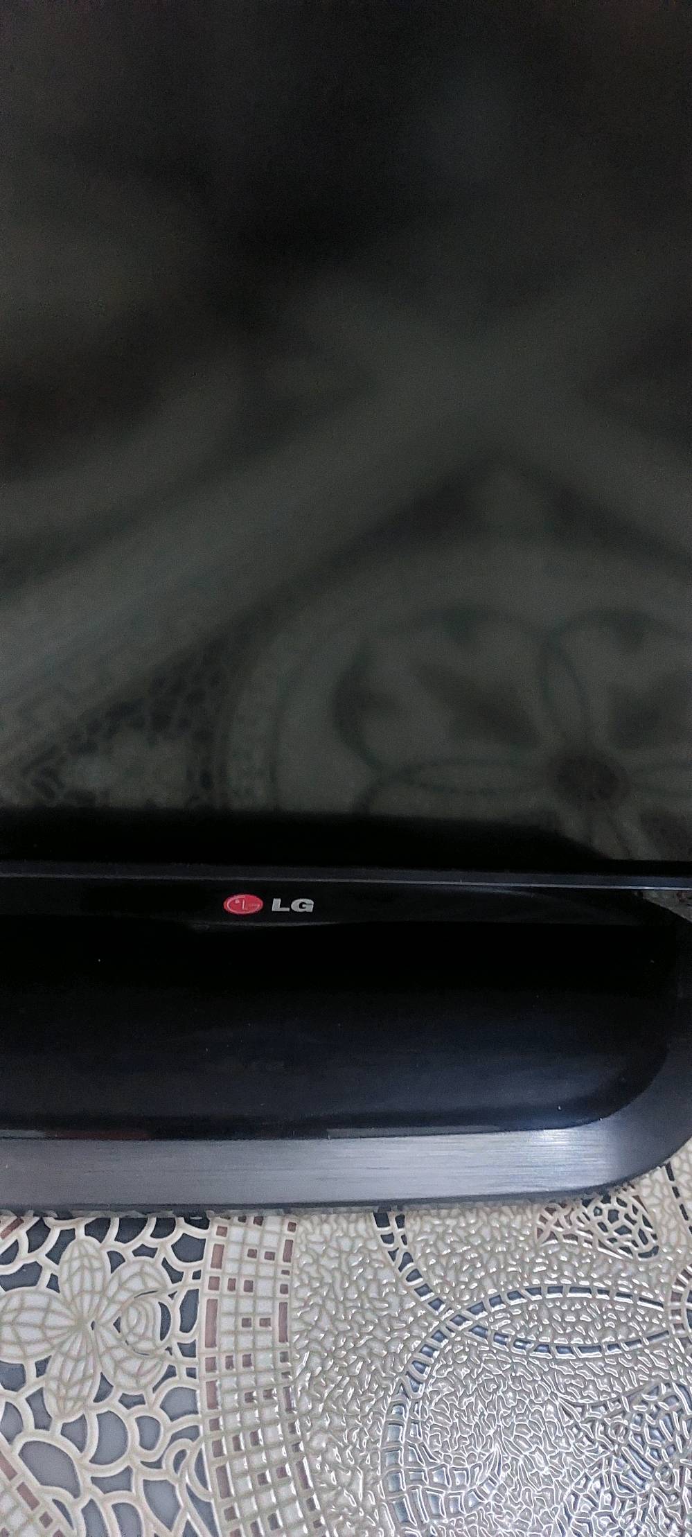 شاشات تلفزيون LG الاصلي قياس ٣٠ و٣٢  نظيفات مو مصلحات قيم واخذهن   ومجمدة عمودية ماركة بومان التركية اخت الجدبدة  نظام بخاخ تخبل  ب٣٥٠ الف مكان مدينة الصدر