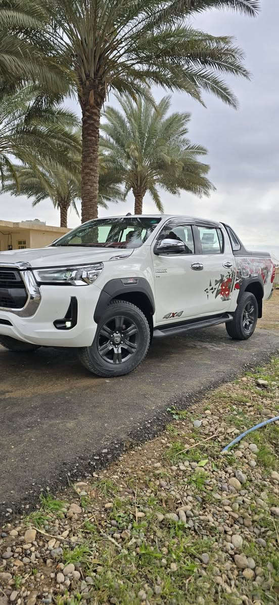 للبيع تويوتا هايلوكس 6 سلندر فورويل 2022 رقم بغداد بسمي سنويه وارقام جديد

السعر 318 وبيه مجال مكان السياره بغداد 

مكفولة عدا شخوط بسيطه بالدعاميه الاماميه 

فول مواصفات بصمه تبريد قطعتين تبريد بالكشنات تحكمات حساسات أمامية وخلفية كامره 
كير محرك اكسل صدر مكفول تخم تاير  
***********
