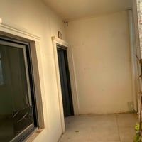 مشتمل • طابق ثاني • واحد اذار