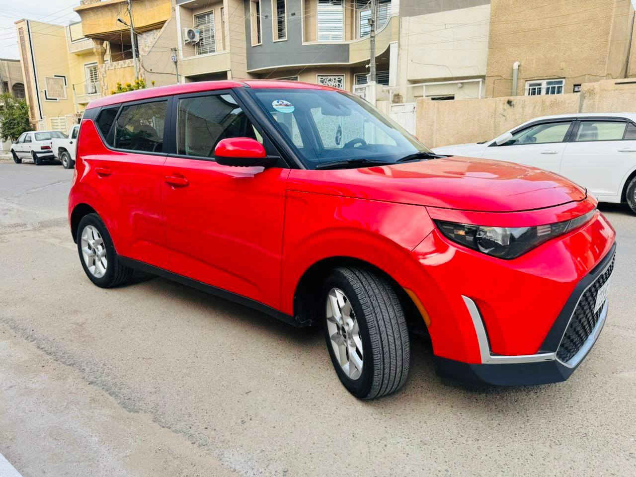 كيا صول موديل 2023
حدثها جالملغ خلفي بدون دواخل

المواصفات 

شاشة دجتل  

محرك 2000 دوش

رادار امامي

رادار خلفي

رادار جانبي

شاشة كبيرة

كامرة دوارة

اوتو ستوب

تحديد مسار

قيادة ذاتية

توقف ذاتي 

تنبيه عند مغادرة المسار

كروس سرعة

مانع انحدار

ويل كب حجم 17  

حساسات 360 درجة

وضعيات قيادة

شحن واير ليس 

وبعد بيهة مواصفات

سيارة جاهزة وكاملة بدون نقص 

 صورالحادث مرفقه بالمنشور رقم الهاتف ***********

مكانها واسط مركز مدينه
