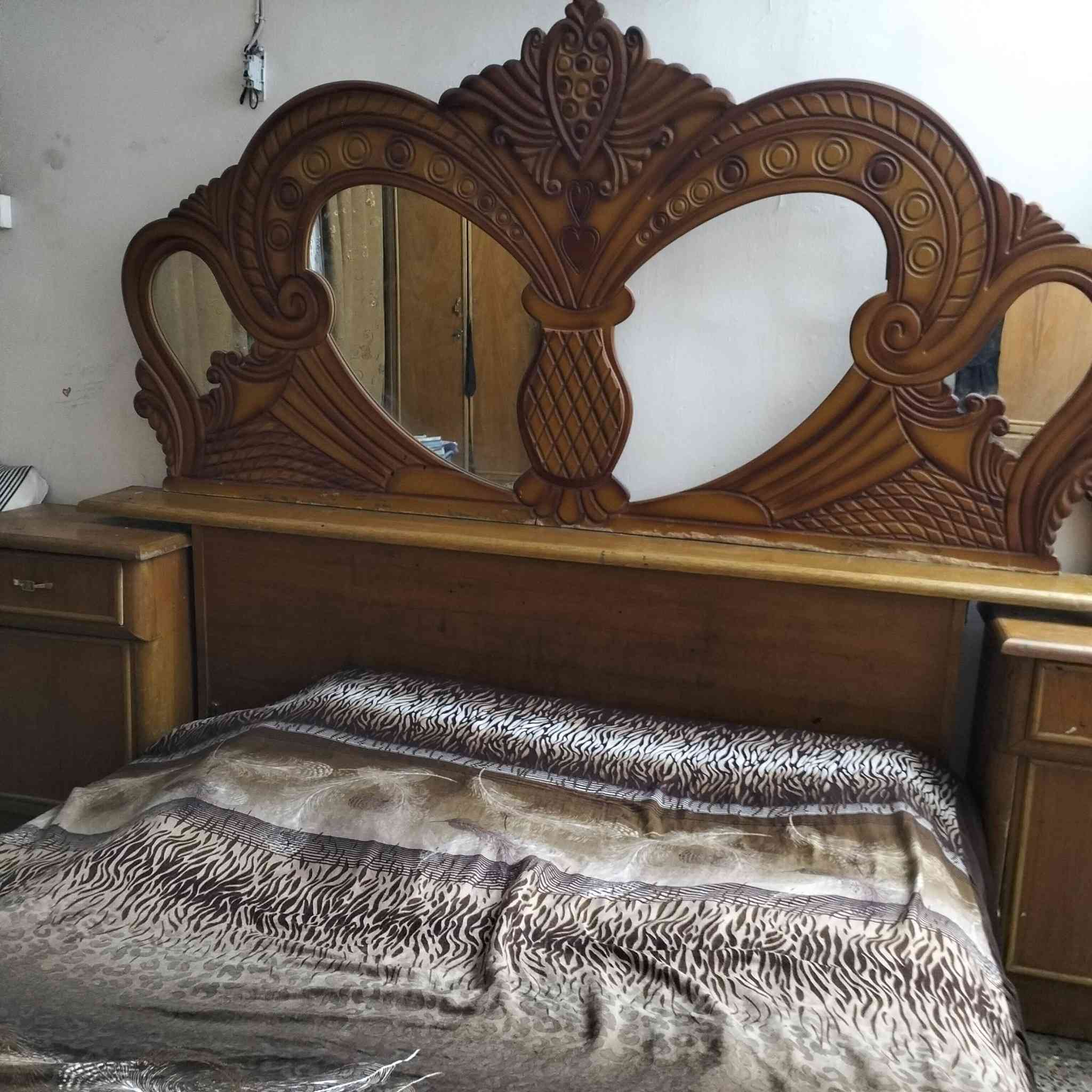 ميز توليت وجربايه ومحلقاتها٢٠٠


**إذا كنت صاحب هذا الإعلان وتريد حذفه لأي سبب، رجاءا أرسل رسالة إلى الدعم الفني**