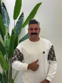 نتيجه ٧ اشهر بعد الزراعه 🌹   ✨✨مع الوطني الاماراتي  احجز الان دون تردد...