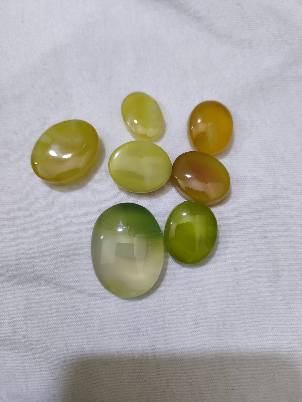 احجار للبيع لشراي واتساب
***********
