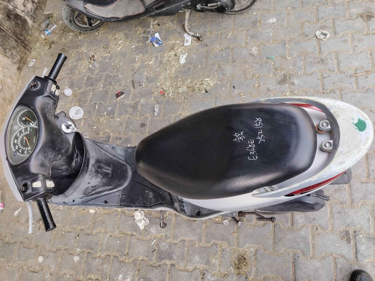 السلام عليكم دراجه بريز رمبه مكينه تخبل نكره سلف اي نقص مابيه سعر ٨٥٠ وبيها مجال مكاني بغداد الاعظميه رقمي ***********
