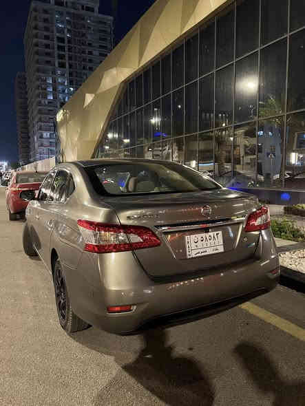 نيسان سنترا موديل ٢٠١٦ خليجي ١٨٠٠ للبيع 
فول ما عدا البصمه والفتحه 
السياره قطره صبغ مابيها مضروبه عندي بالبيت مثل ما موضح بالصور الجاملغ عكس السايق بي طخه خفيفه 
والبابي الهلفي عكس السايق بي رصعه ٣ اصابع مصوره هم ناشرها تكدرون تشوفون الصور تخم ويل جديد تاير جديد مكينه كير كله جاهز ومكفول رقم بغداد وتحويل اي يوم يعجبك 
عليها غرامه ٢٠٠ الف تنزل من الحساب   
السعر ١١٦ وبيها مجال بسيط 
للأتصال: *********** 
او :  ‭٠٧٩٠ ١٢٢ ١٩٦٤‬
مكاني بغداد حي الخضراء
