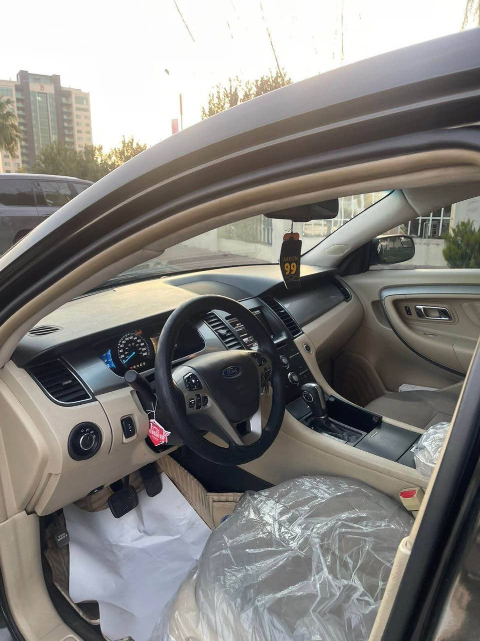 ‎کوردی / عربی 
‎بسم الله الرحمن الرحيم
Ford Taurus 2013 SEL NIVA 
ماشەڵا سەیارەیەکی جوان و بێ مەسرەف 
رەقەم و سەنەوی تازەیە و بەناوی خۆمانەوەیە
مەکینە ٦ پستۆن ٣.٥ مەرغوب و بێ کێشە 
سەیارەکە سفری ئێرەیە و بێ بۆیاخ و حادیسەیە

نرخ 💵(( 132 )) 💵وەرەقە و معامەلە 

مواسەفات خلیجی 
سڵاید و شەغال و کوشن کارەبا 
٣ شاشە و کامێرە و حاسە 
تەبرید مەرکەزی و لیدی دەعامی 
گێڕ عادی و ئۆتۆ و سپۆرت 
سوکان ڤۆلیۆم و دیاریکردنی خێرایی
تەبرید لەمس و نزامی سبلێت ❄️
زۆر مواسەفاتی تر …

📍شوێن : سلێمانی 

***********☎️
ڤایبەر و واتسئاپی لەسەرە 
—————————————————————
فورد تورس مودیل ٢٠١٣ و وکالە نیفا 
ماشاءالله سيارة راقية و جاهزة بدون اي نقص 
سنوي و رقم جديد و باسمي تحويل مباشر 
محرك ٦ سلندر ٣.٥ مرغوب و بشرط 
بدون صبغ سيارة نضيف 

سعر 💵(( 132 )) 💵ورقة و بيها مجال 

مواصفات خليجية 
فتحة و تشغيل عن بعد كشن كهرباء
٣ شاشة و حساس و كاميرا 
تبريد مركزي و LED دعامية 
گير عادي و اوتو و سبورت 
ستيرن فوليوم و تحديد سرعة 
تبريد لمس و نضام سبلت ❄️
بعد هواي مواصفات…

📍عنوان سليمانيه 

***********☎️
فايبر و واتساب موجود السليمانية, العراق
