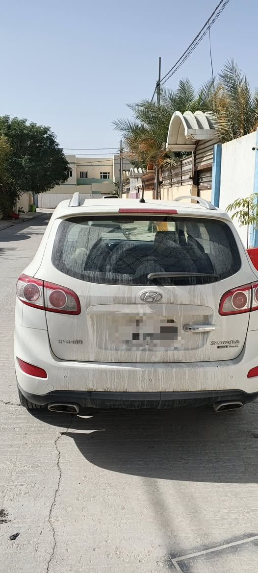 السلام عليكم  للبيع سنتافي خليجي 2011 رقم بغداد دولي السيارة باسمي السنوية 2029 فول مواصفات واحد على واحد مكفولة من الضربة والشواصي السعر 175 الاتصال على الرقم
***********
