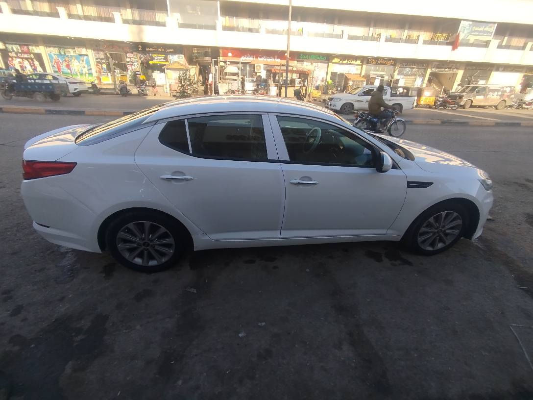 السلام عليكم ورحمه الله 
اوبتيما 2013 فول عدى البانوراما 
بصمة دخول وبصمة تشغيل 
دشبول كادينزا  محرك 2400 
خليجي باسمي رقم اربيل مداور ثاني يوم 
سنوية لل2030 هزة الشهر 10-2026
ضررها 3 قطع بدون دواخل وقبق جنطة مبدل اصلي نفس اللون بالضبط  والبقية كفالة عامة سيارة جاهزة ع اخر حباية مسويلها إدامة كاملة منظومة بانزين بلكات إلى آخره تخم تاير جديد سيارة 5 ويلكب 
منظومة زنون شمسي عالي ناصي م يحاسب عليها المرور شرط اللايت نهار 
حساسات خلفية -بك لايت ليد 
السعر المطلوب 130$ وبيها مجال قليل 
مكاني واسط قضاء النعمانية للتواصل 
***********
*********** متواجد واتساب فقط النعمانية, واسط
