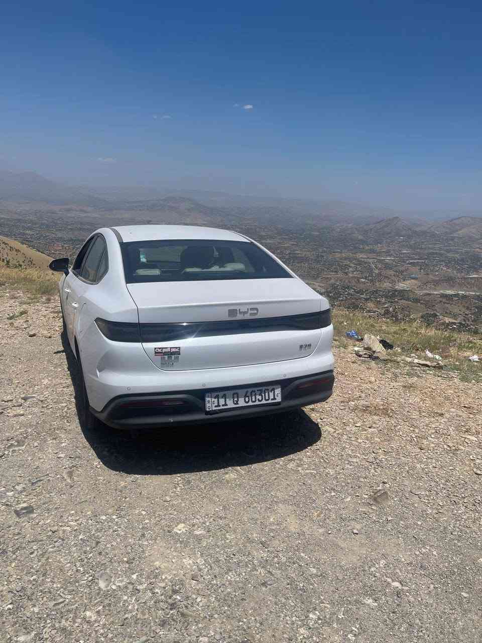 السلام عليكم
byd sil 5 داخل ابيض المرغوب

رقم بغداد بأسمي تحويل مباشر

بيهه ملاحضات بجهه الراكب والداعميه  ملاحظات كذالك ومسويلهه فابلون + كل غراضها كاملة

ماشيه 20000km الكلي  بنزين ١٢ وكهرباء ٨ 

بصمه + تشغيل عن بعد + كارت تشغيل
***********
*********** 

ما اذكر السعر حته ولد الحرام ما يكسرون بحلالي شراي اتصل وتدلل
