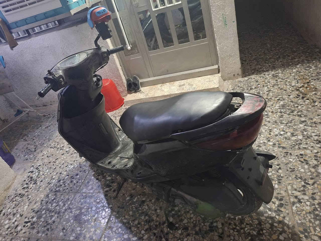 سلام عليكم للبيع او مراوس حسب القناعه دراجه بريز بيها اكسل  دراجه نكره سلف 💫 خير من الله نضوح تبخير ماكو كهرباء شغلات حلوه طستها 450 بيها مجال شي قليل  مكاني الزعفرانيه
***********
