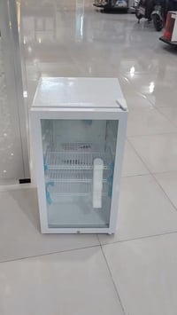 ثلاجة توسوت • ٥ قدم • أبيض