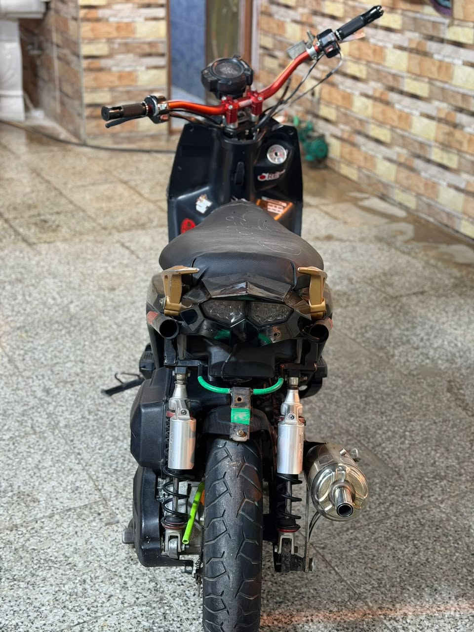 السلام عليكم دراجه سكنس جبلي للبيع العنوان زعفرانيه دراجه تاخذها ع الفحص السعر ٨٥٠ وبيها مجال حك الجيه مستعجل ع بيعتها ***********
