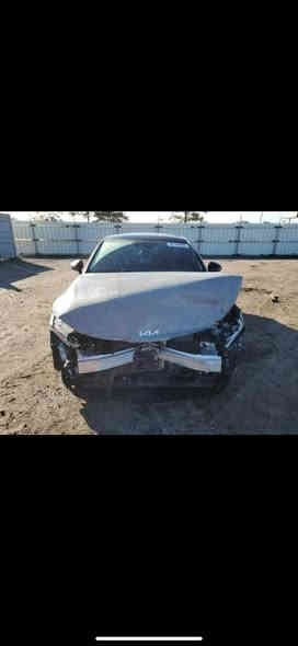 للبيع او مراوس

K5 جيتي لاين 2022

فول مواصفات داخل احمر 

صور الحادث موجودة بالمنشور 

مبدل بيهة قبق جنطة والجاملغ راجع بدون كص والامامي راجع بلادي 

مكانهة بغداد حي القاهرة  

سعرهة 165 قابل للتفاوض 

***********
