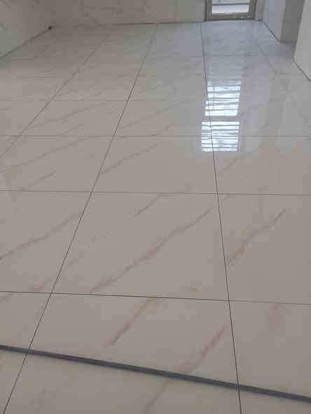 خلفه مصري شغل درجه اولى ليزر وقضبان تسليم مهندسين كاشى ومرمر وبايات بورسلين لتواصل ***********
