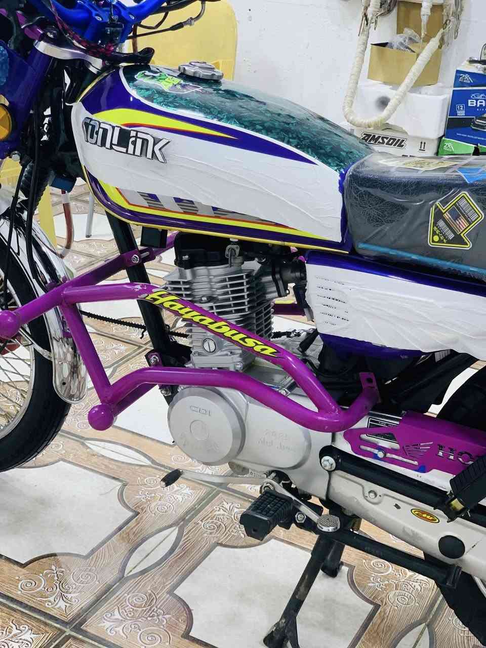 السلام عليكم  

دراجه سولنك تايكر  ٢٥(للبيع)
 نضافه كدامكًم مثل ما موضح بل صور بعده جديده دشبول عرض ولمس  وياه اربع اوراق ومنفيس  
الرقم *********** العنوان رمادي الحوز
