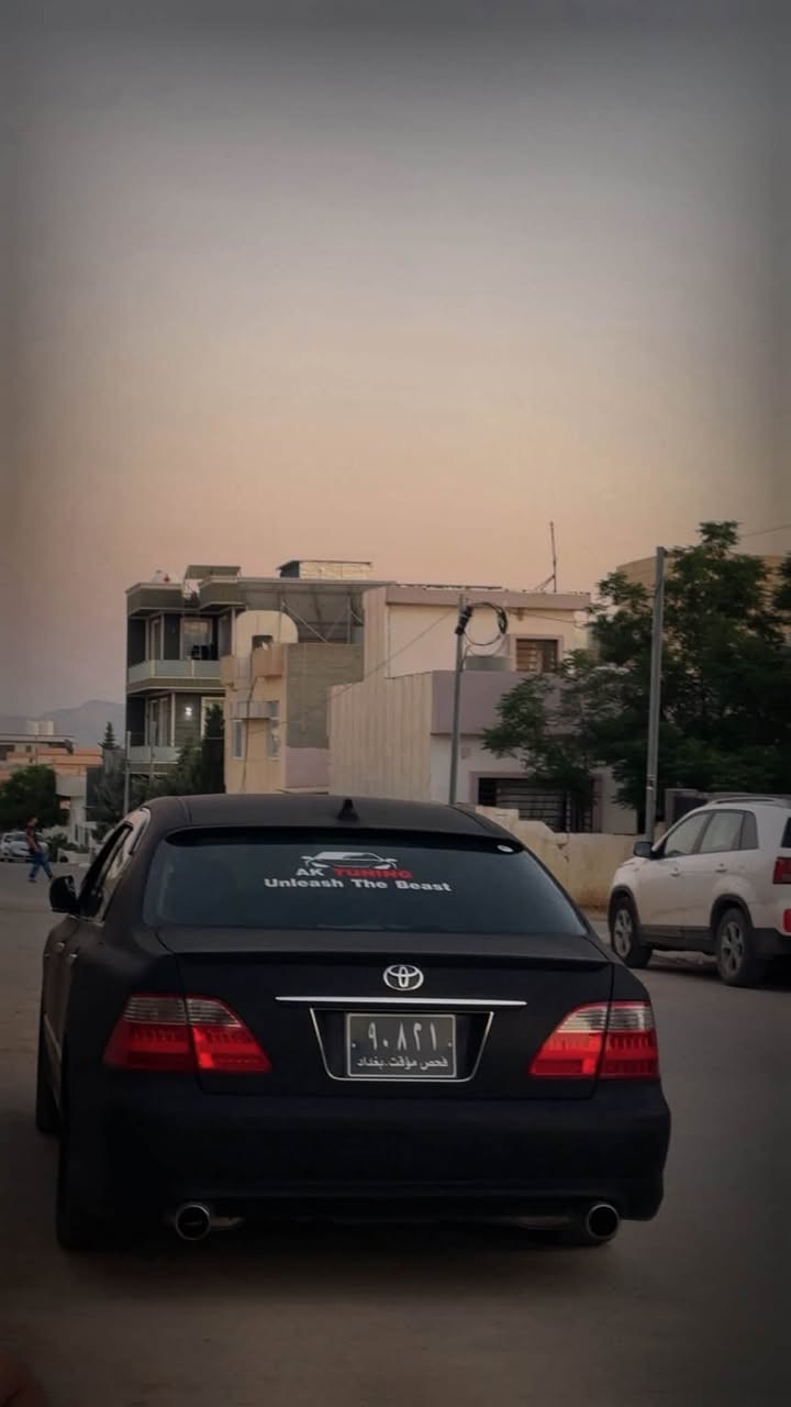 سڵاو برایان
بڕاوە
١٨٠ گەورە بە بچوک ٢٠٠٦
ناو رەساسی بەسمە رەساسی
گێر مەکینە تەقە رەقە کامل بەشەرت 
بۆ نوقسانی مەگەرێ
لەسەر ساخی بۆیاخی مات کراوە 
کۆدی هەیە
نوقسانی هیچ هیچ نیە
رێک بە تامی ١٨٤
فوول دەسکاری
سالنسای کۆنترۆل
بلوتوزی بیلاد
پۆپ بانگ
هەموو شتێکی لەسەرە 
بەقوەترین ١٨٠
لە سلێمانم
موشتەری مەسج بکە
٤٥قفڵی.
واتساپ ڤایبەر
***********
