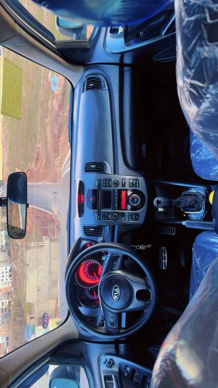 كيا سيراتو موديل 2012ً فول مواصفات عدا البصمه ويل 16ً مري شفط وإشارات بالمري فتحة سقف A-B-Sً سويج شخاطه يدات نيكل  تحكمات استيرن بلوتوث تبريد لمس. شفتات استيرن محرك 1600ًبعد بيها هواي مواصفات السياره بدون صبغ بيها باب السكن الأمامي تعديل على البارد وباب السائق الأمامي تبديل شركه بلادي  كير محر@ك بشرط تدفئه وتبريد شرط السياره رقم أربيل وبسمي تحويل  أو وكاله مباشر السنويه تنتهي نهاية ٢٠٢٧ سعر السياره 114$ً وبيها مجال *********** ًهذا الرقم يحتوي على الواتس أب وفايبر مكان السياره قضاء عقره ولكم جزيل الشكر والتقدير
