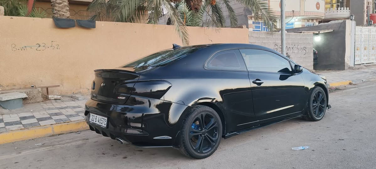 السلام عليكم
سيراتو كوبيه 2014 تك باب محرك 2000 دوش خليجي فول للأخير لون اسود قطعتين صبغ جاملغ امامي وخلفي

مراوس نيسان التيما جاهزه للأخير
. *********** واتساب

