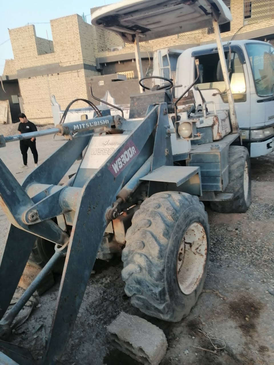 سلام عليكم شفل مسيبوشي حجم ٤٠ للبيع محرك جديد مضخه رفع جديده السعر ٤٠ وبي مجال بي واتر بم عاطل *********** سماوه رميثه
