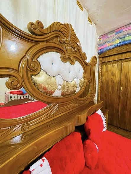 غرفه عراقيه تسكام نظيفه كلش البيع سعر 900 مو شراي لاتتصل رجآ ***********
