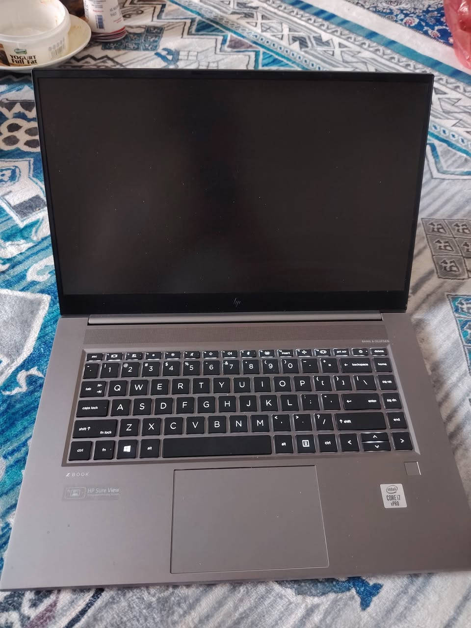 السلام عليكم
حاسبة للبيع مكاني كربلاء

RAM: 16GB

GPU: NVIDIA Quadro T1000

CPU: Intel Core i7 جیل 10(H)

SSD: 500GB

نظيفة جدا ملحقاتها موجودة كامل

تواصل واتساب

***********
