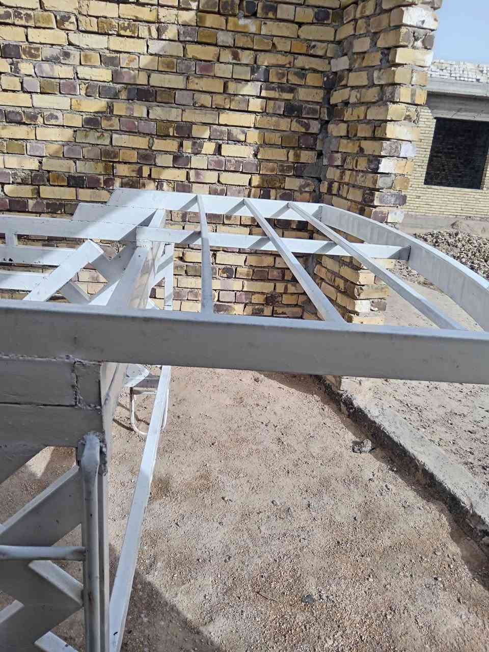 السلام عليكم محجرات عدد 2 للبيع مال سبع جنكال سعر المحجر الأحمر 250 وبي مجال والأبيض 275 بي مجال الشراي يتصل. ***********
