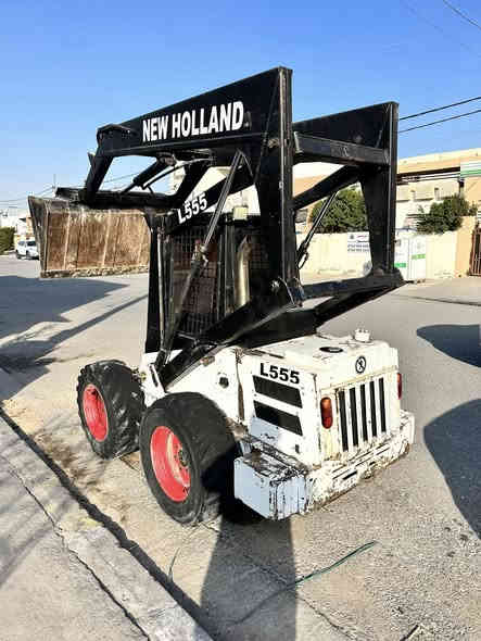 بوب كات ( نيو هولند)
1995
نضيف جدا
بمب جديد غير مستعمل
محرك 4 بستم كابوتا بشرط
كامل بدون اي نقص
مكاتبه بدون منفيست
المكان اربيل
السعر 60 ورقه
***********
