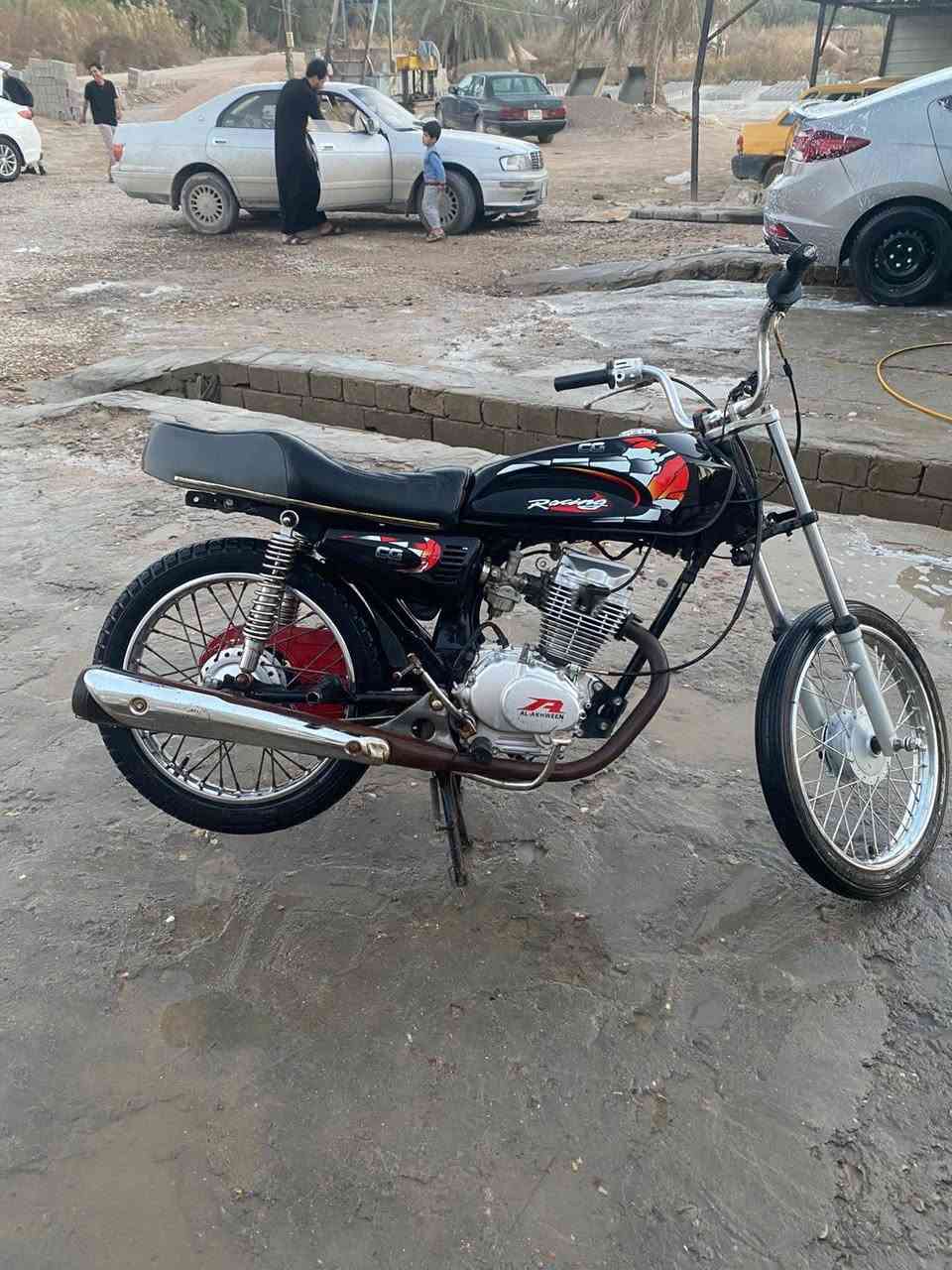 نامة (كلك كلك كلك كلك ) موديل 24 كلهة فقط الشاصي 21 قيم بما يرضي الله بقية للاستفسار على 
الواتساب فقط: ***********
