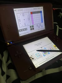 DSi XL • مهكر • مليان العاب