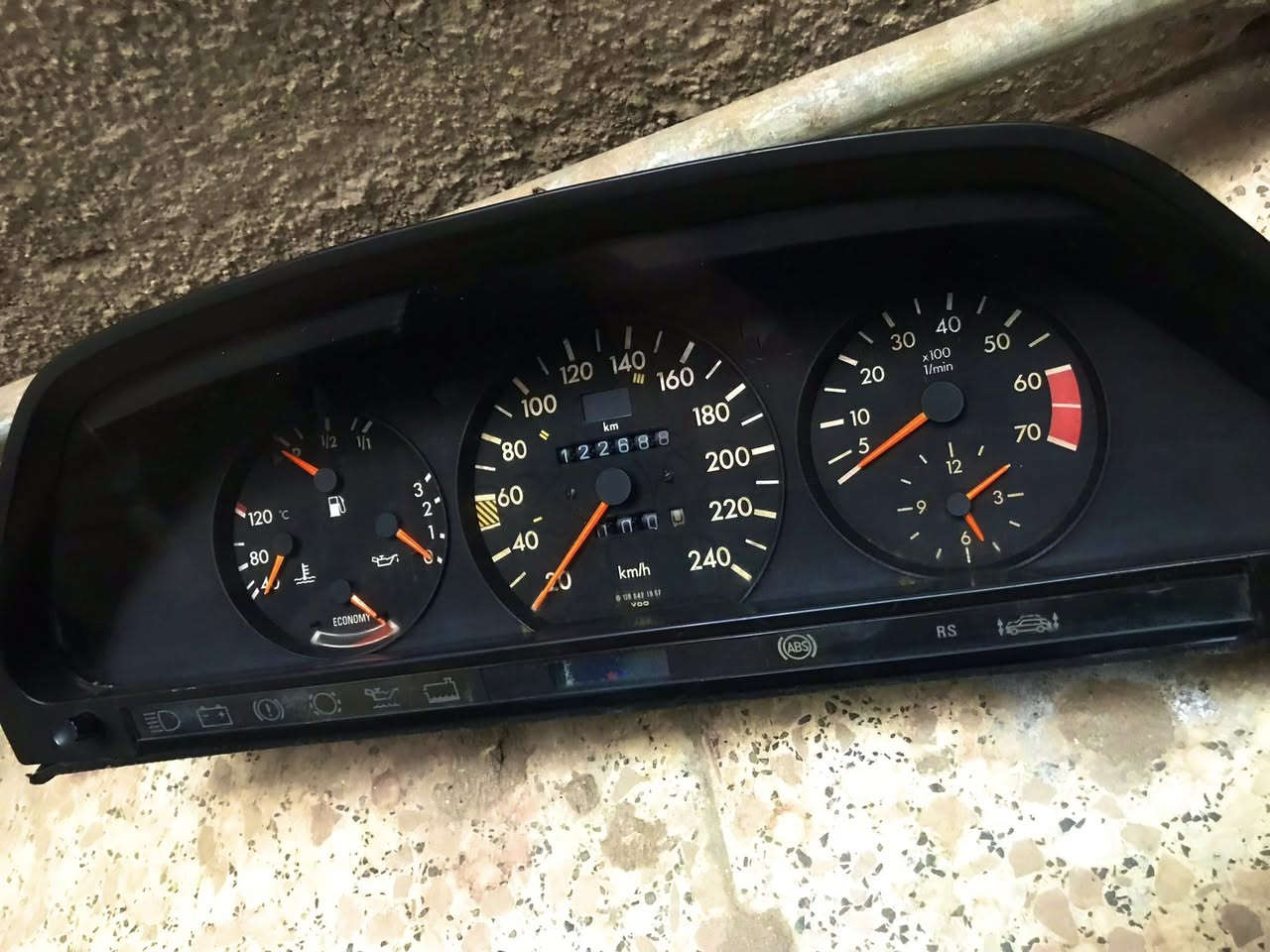 للبيع كيج جامبو حجم 300SE/1991 Asd
نضافته 90/100 شغال بشرط 
سعر 100الف قفل 🔒 
عنوان بغداد ألشعب 
***********
