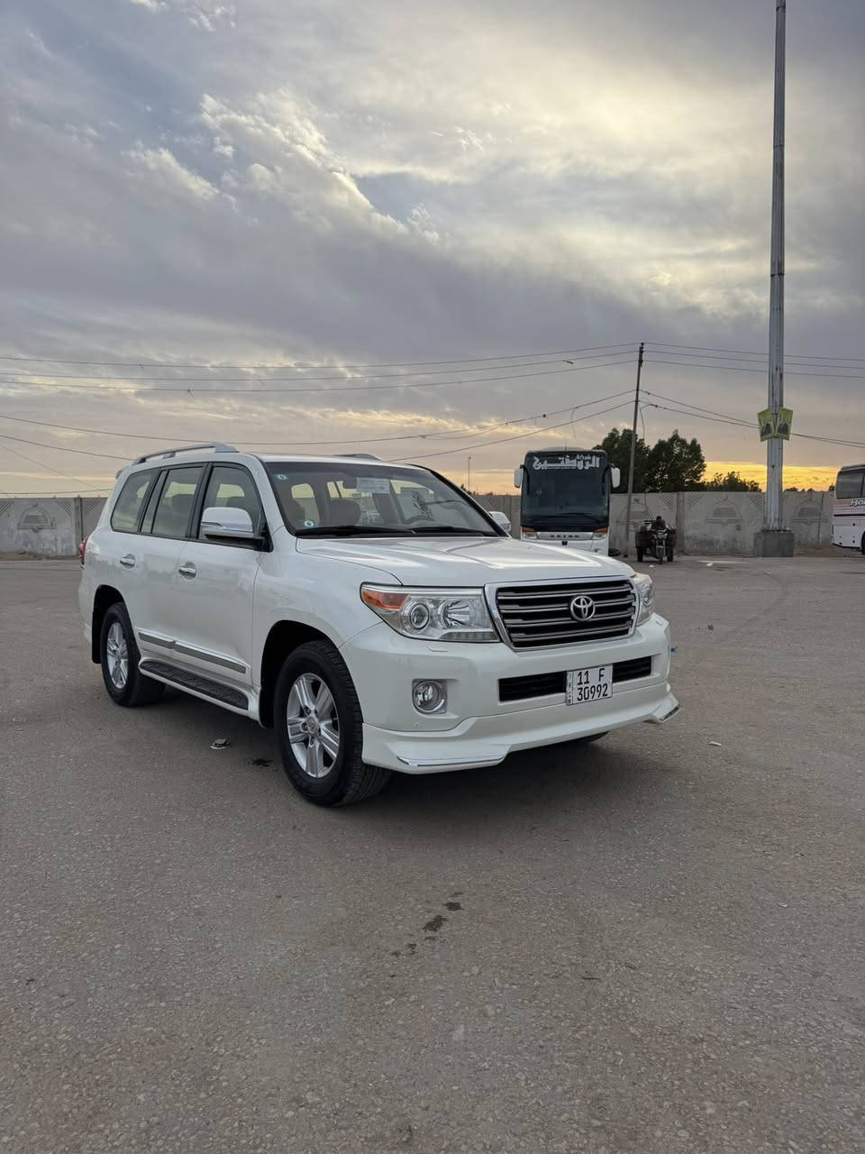 لاندكروز ٢٠١٥ ساز الباب الاول كفاله عامه من صبغ
السياره كله جديده وبلاديه حته لايتات اصليه مال شركه
سياره استخدام شخصي ونضيفه حيل وماشيه ١٠٠ الف حقيقي رقم بغداد دولي باسمي تحويل ثاني يوم
سعر ٤٣٠ ورقه وبيه مجال مكاني كربلاء 
***********
