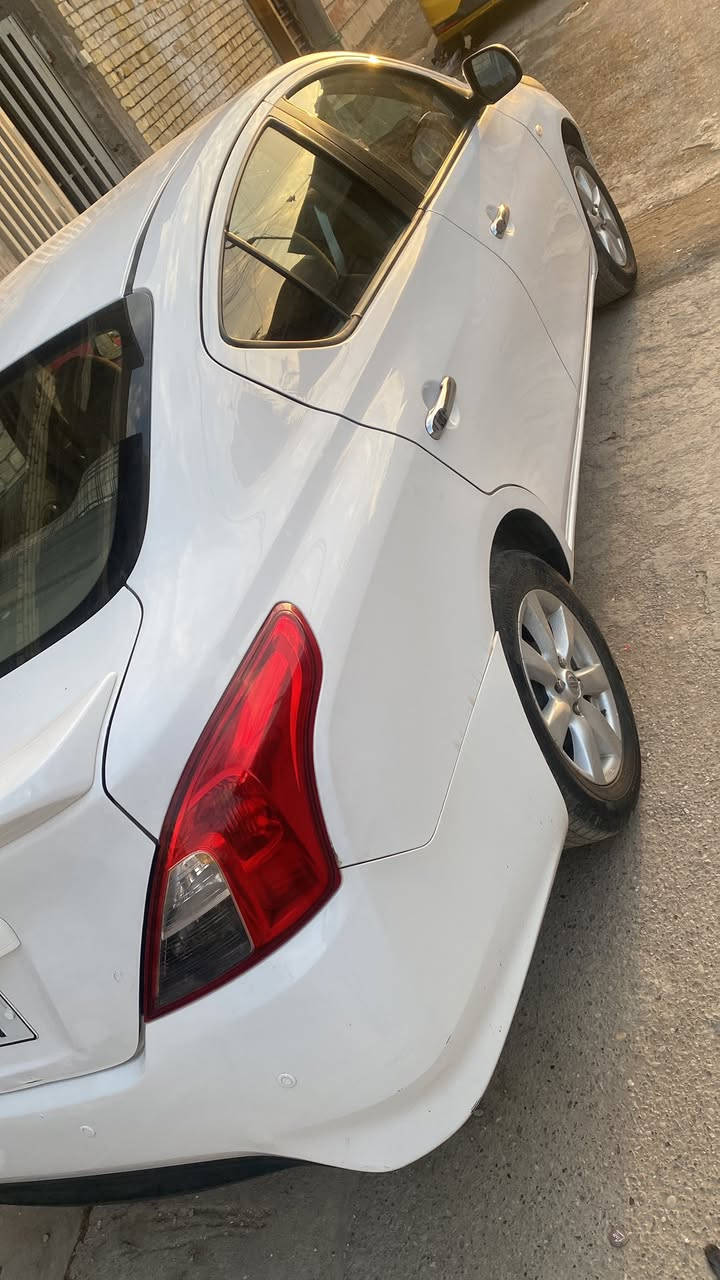 سلام عليكم نبسان سني هندي كفاله كير محرك ولصبغ  رقم بغداد بسمي السعرموديل 19  107 بيه مجال حك الجيه مراوس حسب القناعه  ***********
