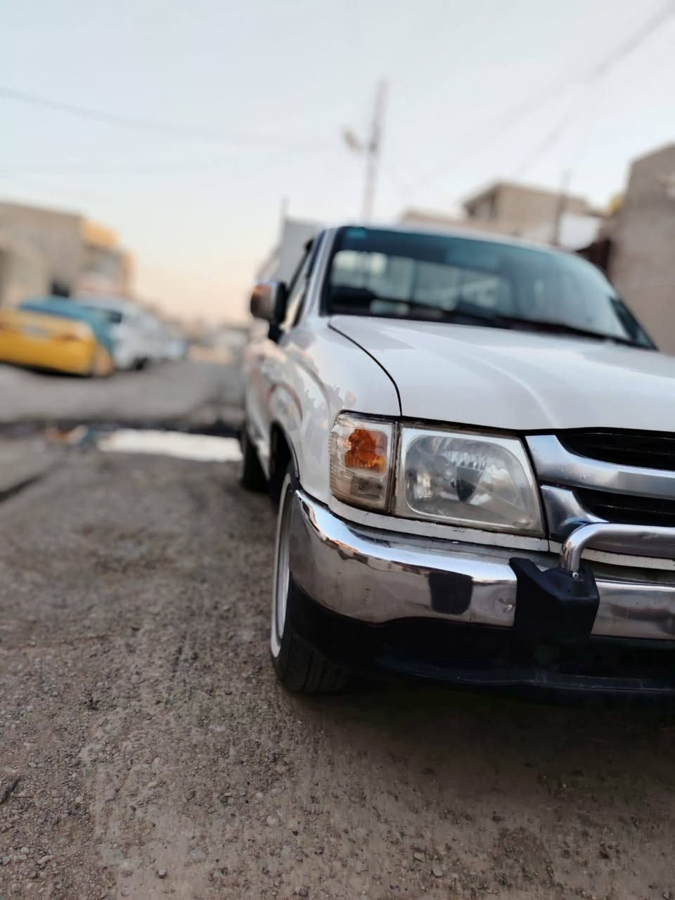 للبيع..
 تويوتا هايلوكس 2002 رقم كركوك السعر 100$وبيها مجال مكان السيارة كركوك الحي العسكري.
***********
***********
