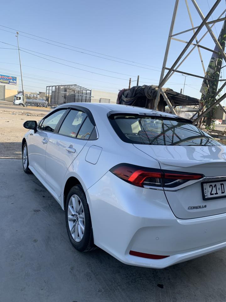 🚗 للبيع | تويوتا كورولا 2024
📍 اللون: أبيض لؤلؤي
📍 المنشأ: وكالة أصلية ساز (مو صيني)
📍 – ماشيه 63 ألف فقط
📍 المواصفات:
 • محرك 4 سلندر اقتصادي جداً (1800)
 • ناقل حركة أوتوماتيك CVT ناعم
 • شاشة لمس كبيرة + كاميرا خلفية عالية الدقة
 • نظام صوتي ممتاز + بلوتوث + USB + AUX
 • نظام توفير الوقود ECO
 • نظام تثبيت السرعة (Cruise Control)
 • فتحة سقف كهربائية
 • حساسات خلفية
 • تحكم كامل من المقود (تحكم صوتي وميديا)
 • تبريد قوي + تدفئة داخلية
 • إضاءة LED أمامية ونهارية
 • جنوط ألمنيوم وكالة 16 إنج
 • إرباقات أمامية وجانبية (سلامة عالية)
 • دخول ذكي + تشغيل بصمة
 • مرايات كهربائية قابلة للطي

      مكان السياره بغداد
ملاحضة/طخه خفيفه بنيد كد شبر وراجع bdr 
💰 السعر: 180ورقة وبيه مجال 

***********
