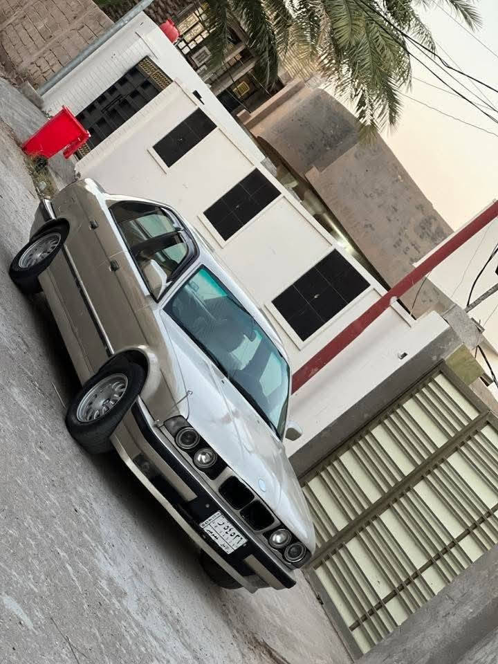 موديل 91 فتحه سلايد وكير ومكينه شرط عل فحص بدون ضربه وبدون دواخل صدر امامي خلفي جديد داخل نضيف كدام العين نقصها كمبريسرتبريد مكانها الانبار فلوجه السعر 45
***********
‏‪***********‬‏

إسلام عليكم بي ام 535 محرك 525مسكر عدل كير عادي موديل 91 فتحه سلايد وكير ومكينه شرط عل فحص بدون ضربه وبدون دواخل صدر امامي خلفي جديد داخل نضيف كدام العين نقصها كمبريسرتبريد مكانها الانبار فلوجه السعر 45
