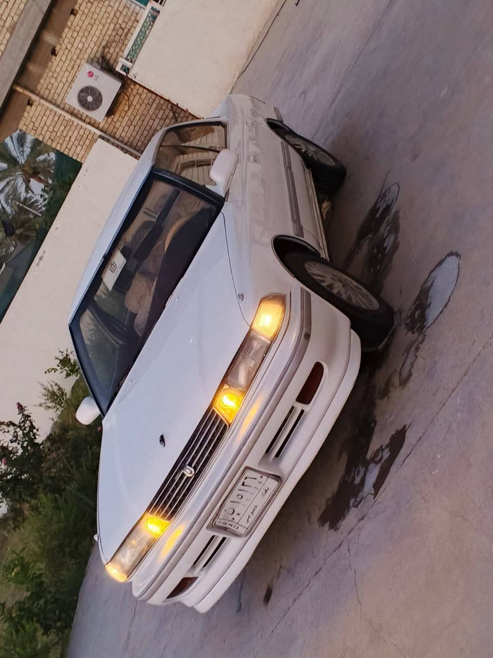 #للبيع
تيوتا مارك 2
رقم بغداد مشروع وطني 
(شرط التحويل) 
سياره مكفوله من ظربه والكص ونقل الجثه 
مكينه وكير   . جددد
تخم تاير حداديه جديده
كهربائيات كلها شغله 
غرفه جديده.     
سياره جاهزه علا اخر.   
مكلف بل نشر 
مكاني بابل 
***********
