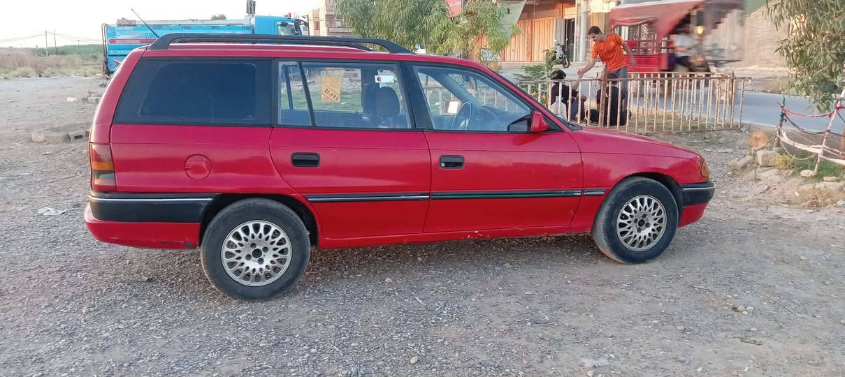 استره ستشن موديل ٩٣ بلا صبغ محركه 16 كير عادي رقم ألماني سنويا عظم مكان سياره موصل ايسر استفسار على رقم  ***********كورك ***********
