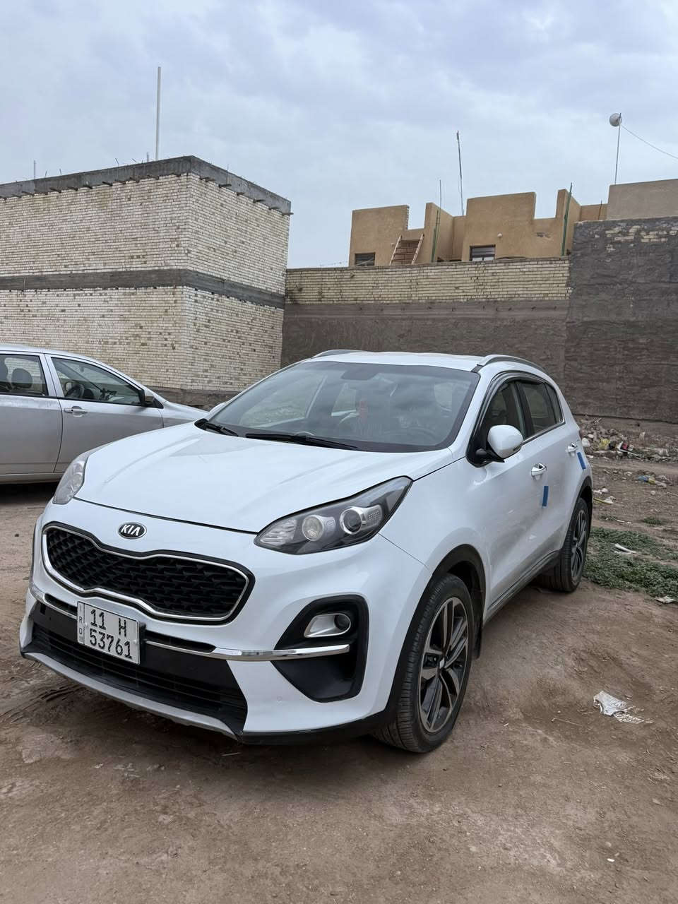 سبورتج 21 
فول عدا البنوراما بصمه / قطعتين تبريد /وتبريد منفصل / وكشنات كهرباء
178$
 *********** واتساب موجود بي
***********
بيها جاملغ مصبوغ ونص الباب وسونار بيها موجود
