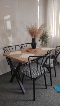 طاولة سفرة • كراسي هدية • سليمانية