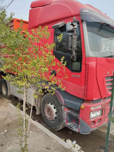 سلام عليكم للبيع افيكو مديل 2006 مكينه 480 لاتنقيص ولا بخار كير اوتماتيك 16 نمره تخم تاير دبل تانكي تبريد ثلاجه هاف شاصي مكفول سياره نضيفه كلش جاهزه للشغل رقم صلاح الدين بدون ضباره مربوطه فلات 4 محاور عنوان بغداد الشعب سعر 80 تفاصيل اكثر اتصل ***********
