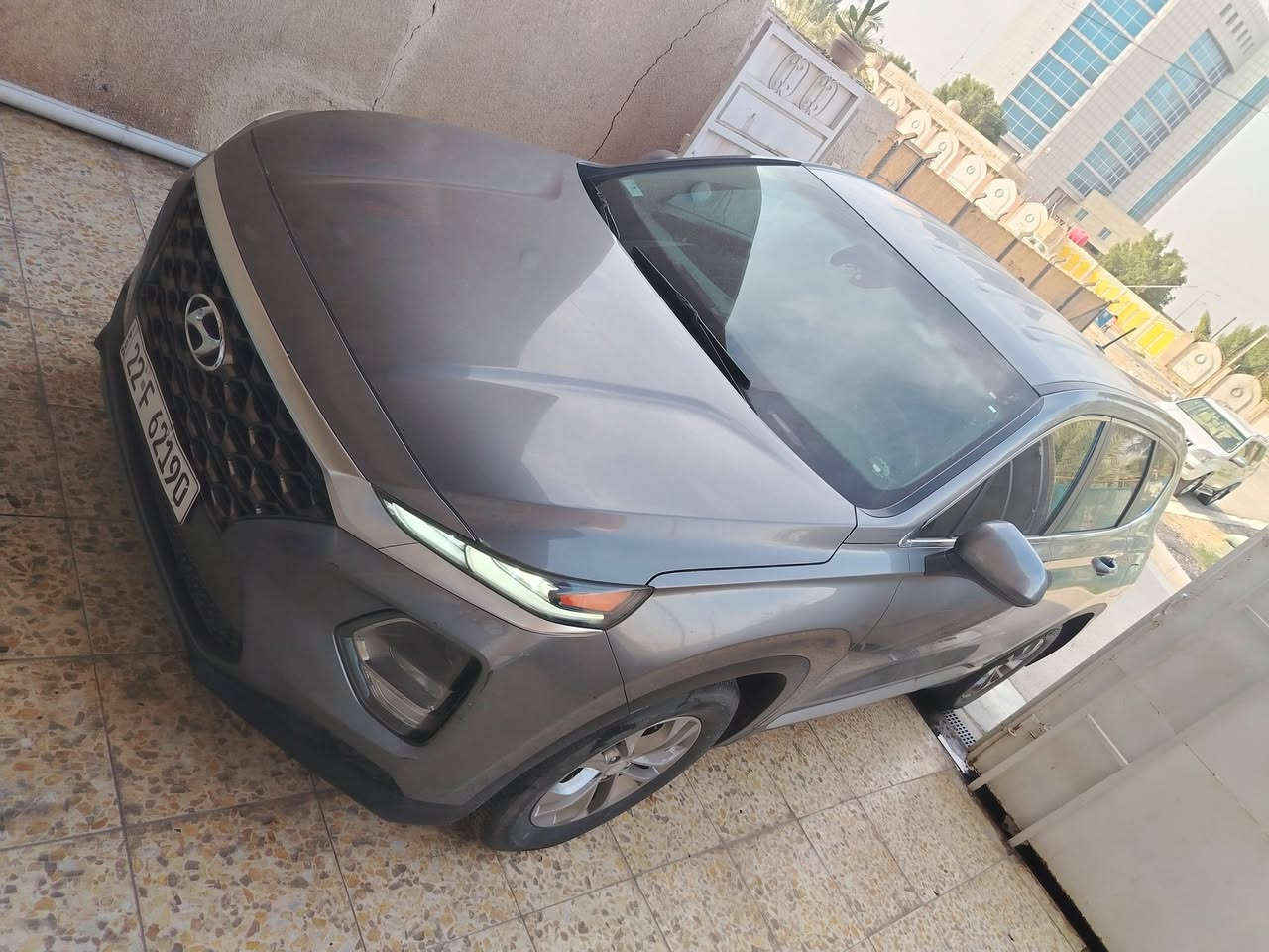 سنتافي ٢٠١٩ وارد كلين مكفوله محرك ٤ سلندر رقم اربيل وبيها باج تظليل السعر ١٦٥ ورقه ***********
