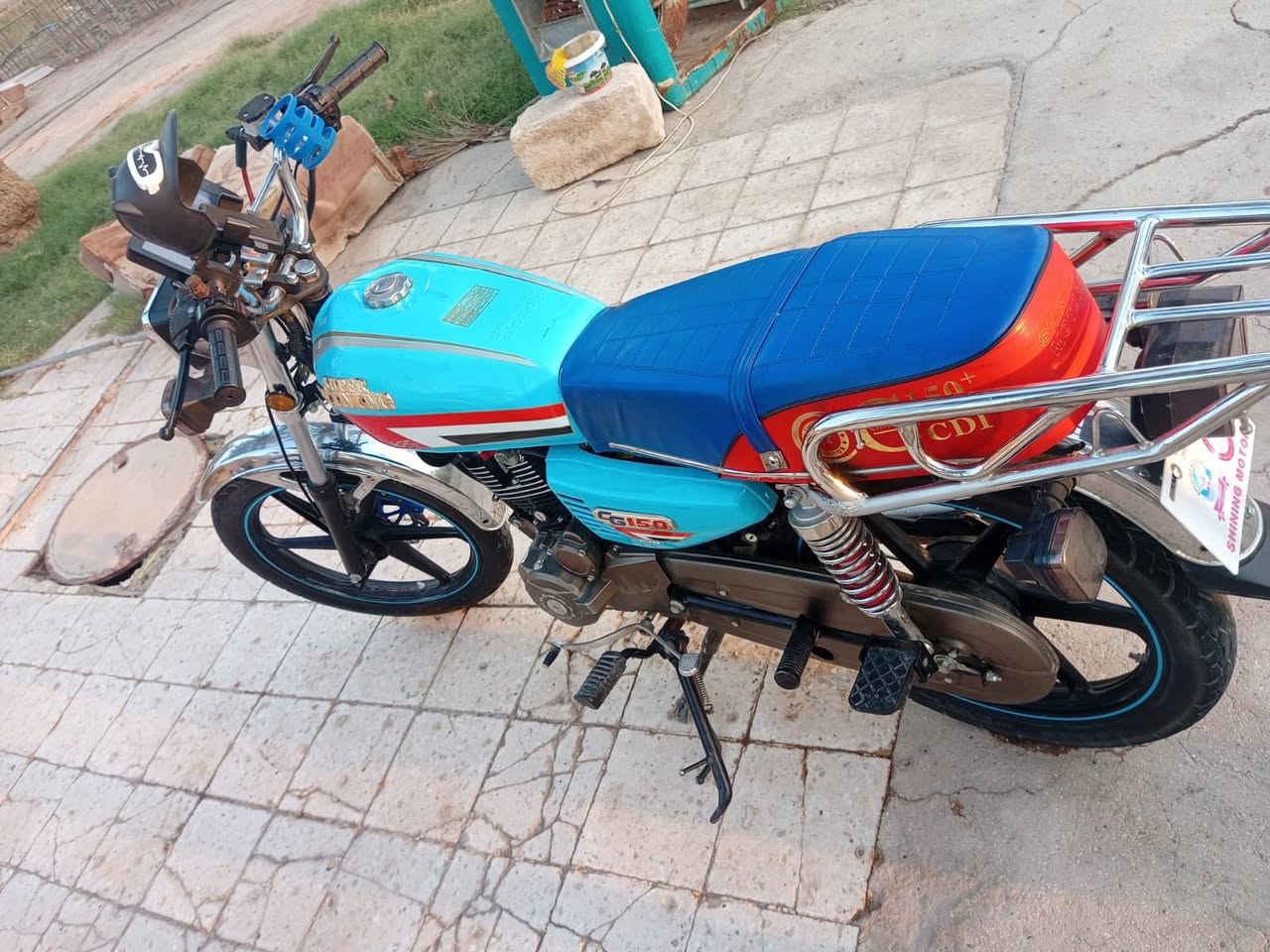 سلام عليكم دراجة لي بيع نوع ايرني شانك خمسه كير موديل 25اورق كامله تواصل على رقم +964 780 055 3724 سعر 850
