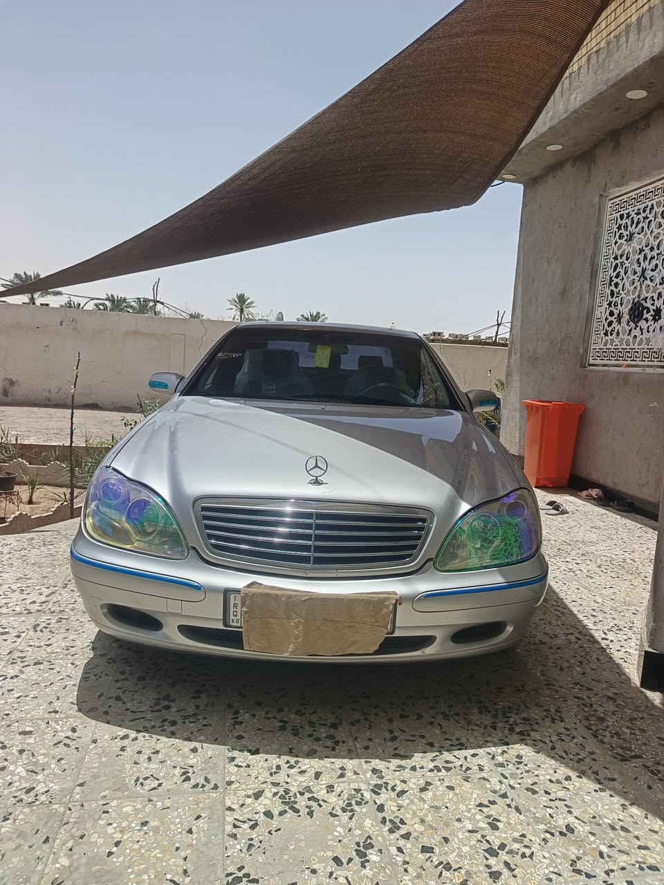 سلام عليكم (سياره جديده)
مارسدس موديل 2003
سياره كلشي شغال بيه تبريد فول
سياره فول مواصفات بيها بنرامه 
سياره ما ممكصوصه
عنواني بصره 
***********
