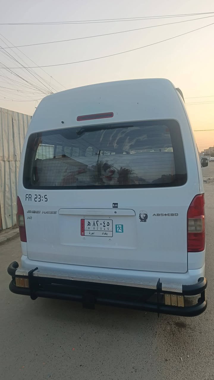 جمبي عاليه موديل 19 نازله للشارع بسنه 22 مطلوبه للمصرف سياره بسمي سنويه بعد سنه وتنتهي سياره نضيفه كبل للشارع تبريد شغال نقص غاز باتري جديد  كير مكينه اكسل مكفول صدر امامي خلفي جديد عليها غرامات مليونين ونص خطها باب الشرجي حسينيه الهيئه مصفره بيها بارد وشبرين حار وبيها شخوطات قليله  الشراي يتصل وافلؤسها كبل للمصرف تتسدد يعني تصير حره وتحويل ثاني يؤم  مكاني الحسينيه مال راشديه وهاذا رقمي *********** سعرها 155 وبيها مجال قليل
