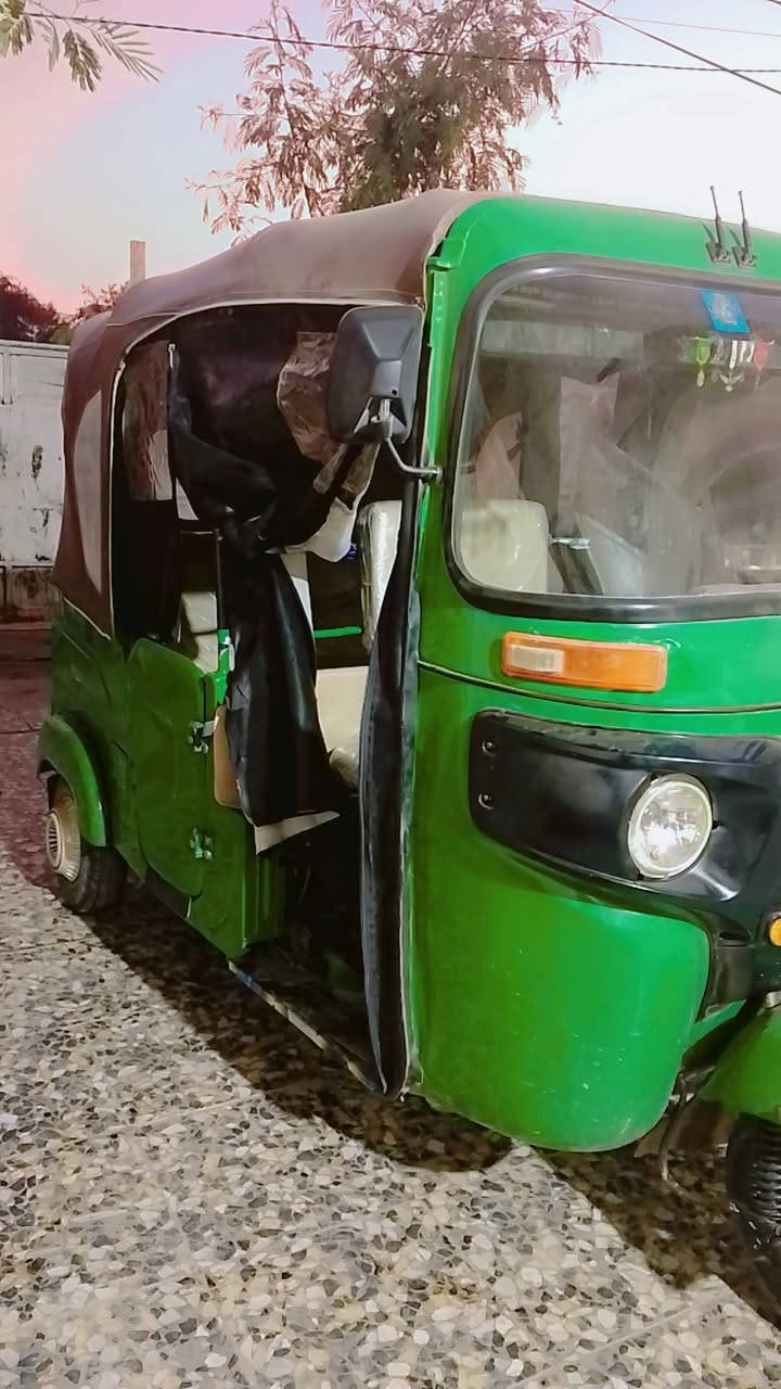 سلام عليكم تكتك للبيع موديل 22كفاله بسمي مكينه مكفوله تخم تاير كشر شوفت عينك بسمي مكاني محموديه سعر 8700اشراي يتصل***********
