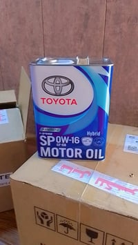 📢 عروض خاصة على زيوت تيوتا الأصلية - أسعار جملة! 🔧🚗 💯 كفالة الجودة ✔️....