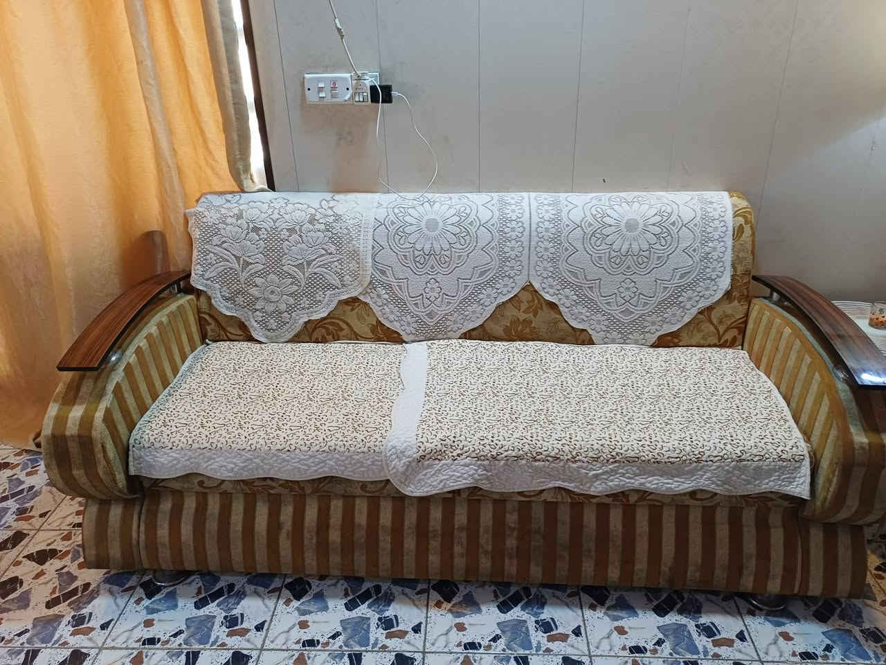 سلام عليكم عندي هذا التخم للبيع نظافته وسط بس قوي سعره ميتين وبي مجال بسيط


**إذا كنت صاحب هذا الإعلان وتريد حذفه لأي سبب، رجاءا أرسل رسالة إلى الدعم الفني**