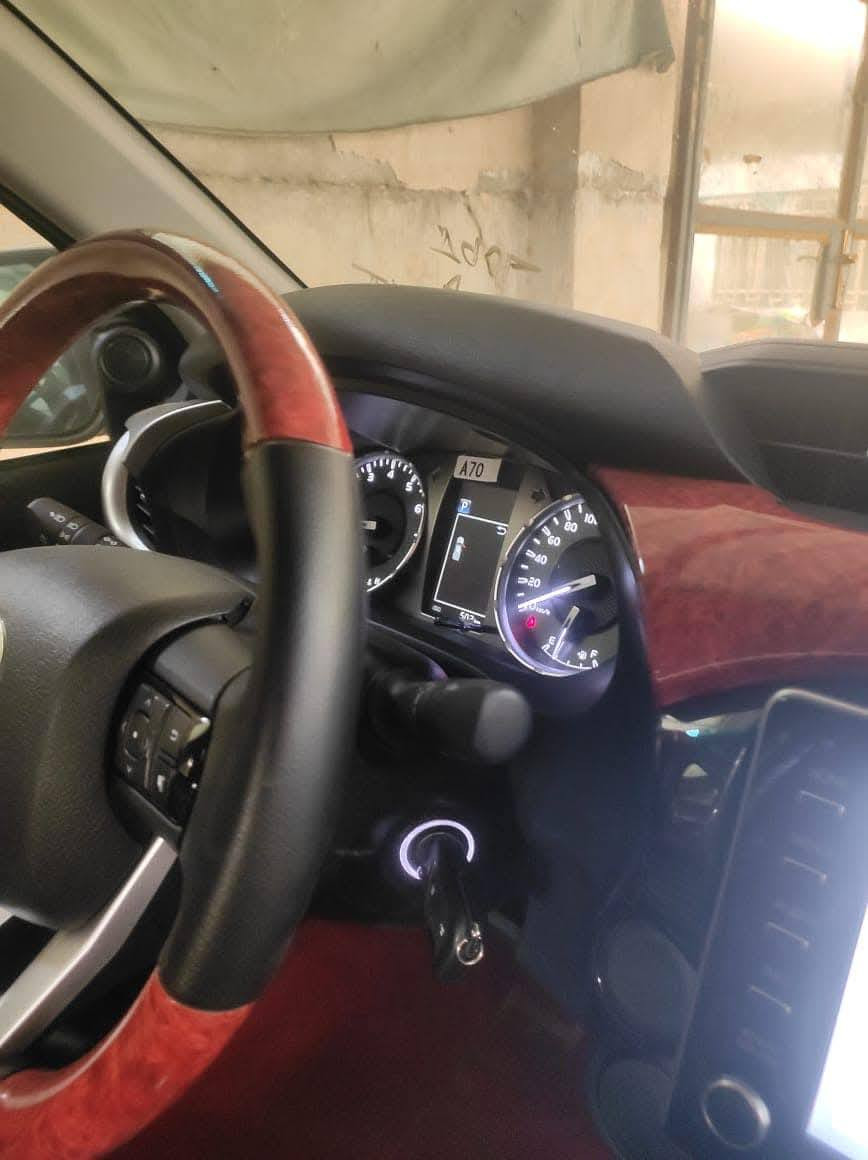 سلام عليكم  كويتي  2021 ماشيه  500 كيلو  اصل  بلاد على  وضع الشركه 
تويوتا  هايلوكس  كويتي باب اول 2021 
ماشيه 500 كيلو حقيقي  يعني وكالة  اصل كويتي.  السياره  زيرو  شركة   الساير الكويتي 
السعر 300 ورقه  يعني 3 شدات  و مجال بسيط جدا 
رقم بابل  
موصفات  شاشة  كبيره 
شاشة  تبريد  تحكم تبريد بيانوا 
تحكم ستيرن 
العنوان  بغداد  البياع 
للإستفسار 
***********
