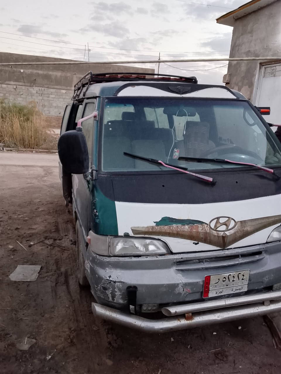 سياره هونداي كيه 13راكب للبيع مكينه ونجي 6سلندر خير من الله كير تمام تايرات نظاف السياره جاهزه توني بدلت الها عقل كهربائيات شغاله يرادله ترتيب للدواخل الي يريد هذه رقمي ***********مكاني البصره قضاء الدير ناحية المصطفى عمود ٢٥١ منطقة ام مسجد
