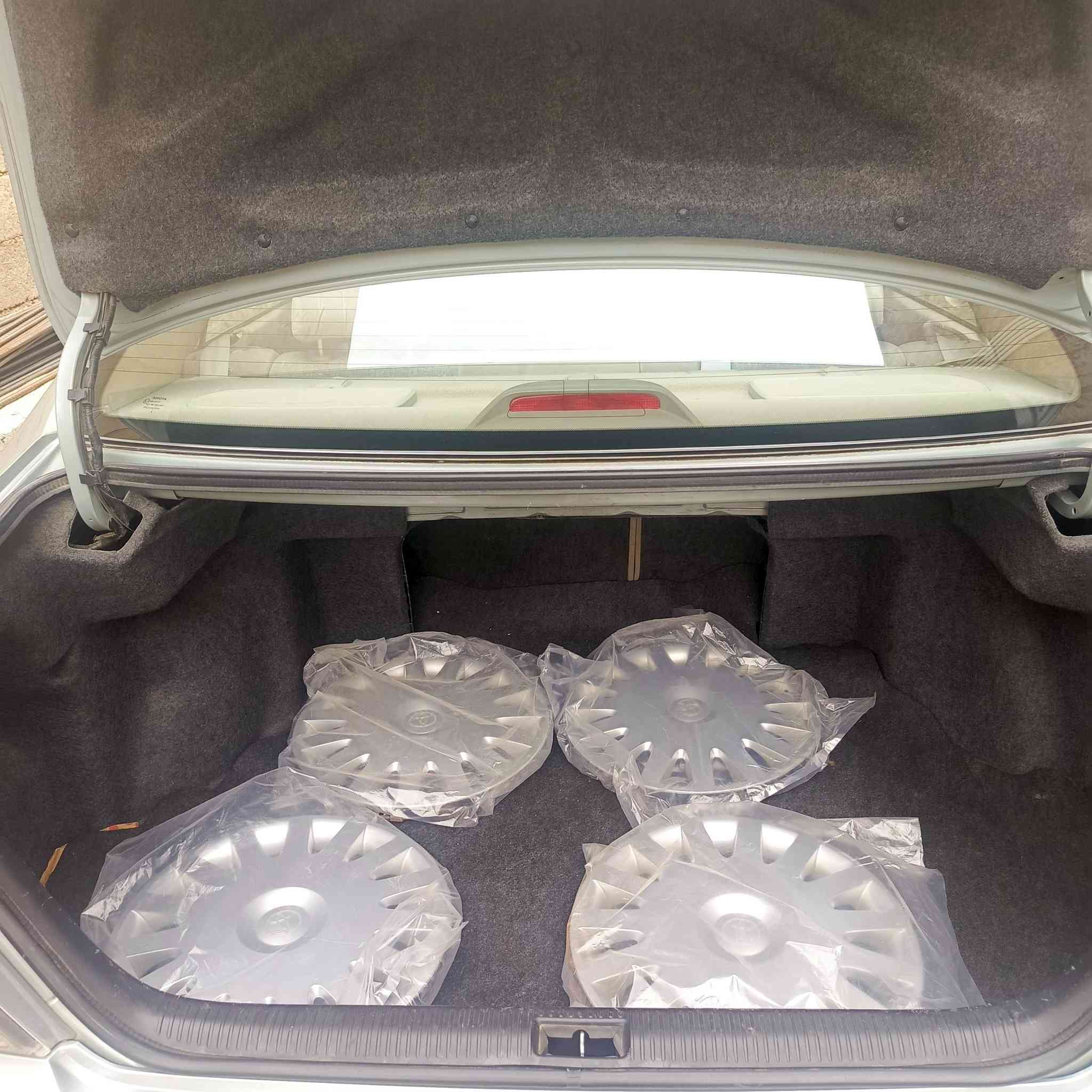 السل
ام عليكم اخوان كامري 2006 

السياره جاهزه 100/100

تبريد ثلج❄️

تدفئه شغاله 🔥

المحرك و كير خير من الله 

السياره وارد خليجي

السياره 4 قطع صبغ 

رقم الهاتف:***********
السعر 92 بيه مجال بصيط
